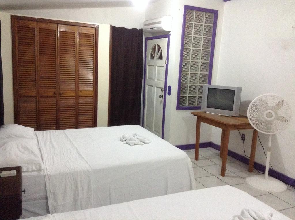 Amelia Guest House San Pedro  Εξωτερικό φωτογραφία